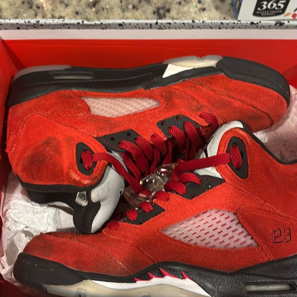 Jordan 5 raging bull shoes